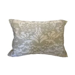 Pair Fortuny Corone Pillows