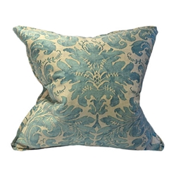 Pair Fortuny Glicine Pillows