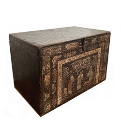 English Chinois Painted Trunk